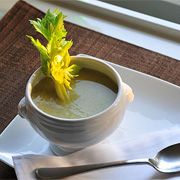 Суп-пюре из сельдерея (75 ккал)